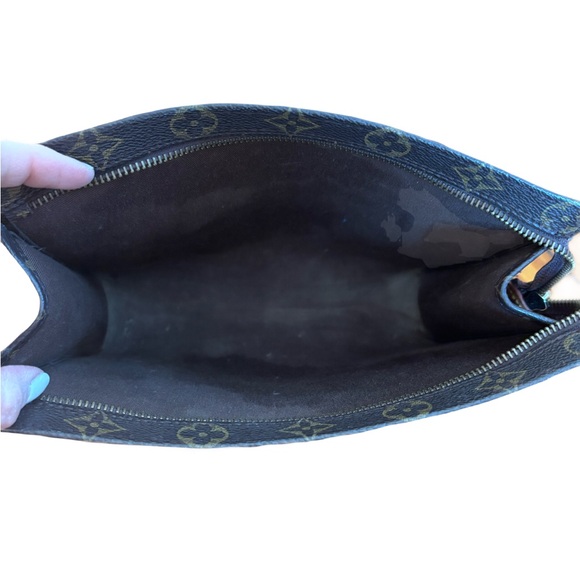Louis Vuitton Monogram Zip Pouch / Cosmetic Case – Authentic - Picture 8 of 9